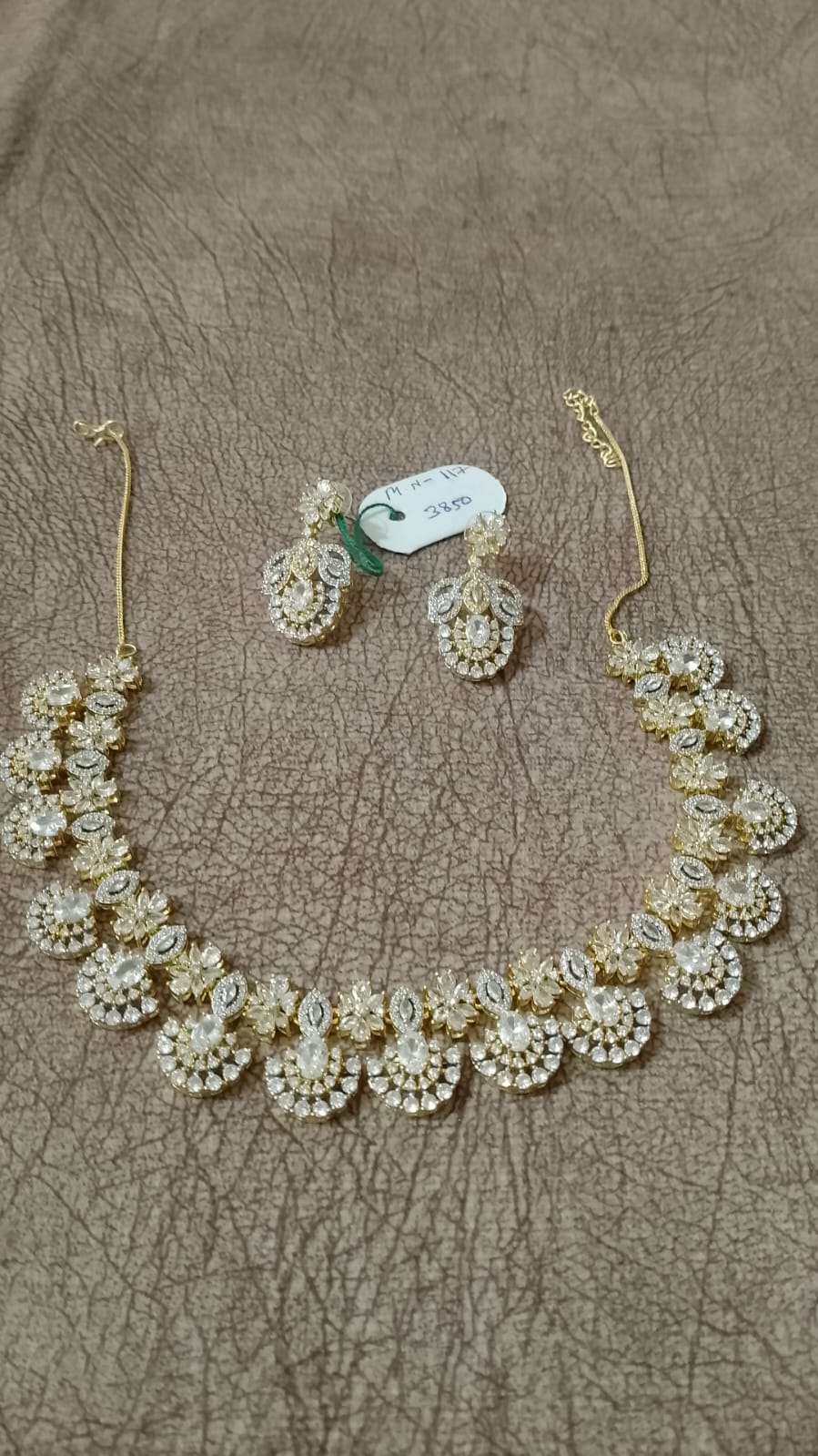 Premium Gold Polish Floral Scalloped American Diamond Choker Set